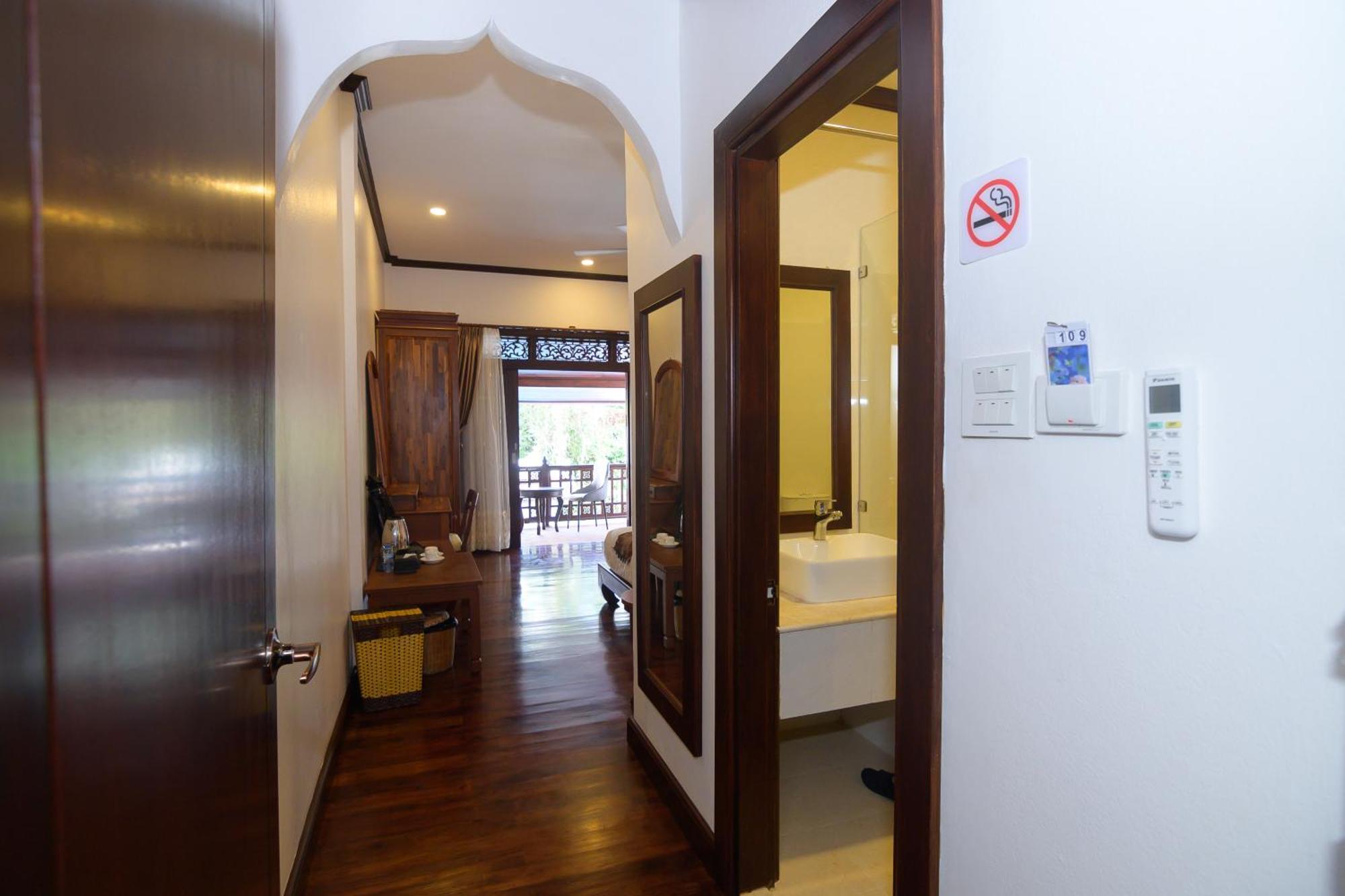 Lux Hotel Luang Prabang Exterior photo