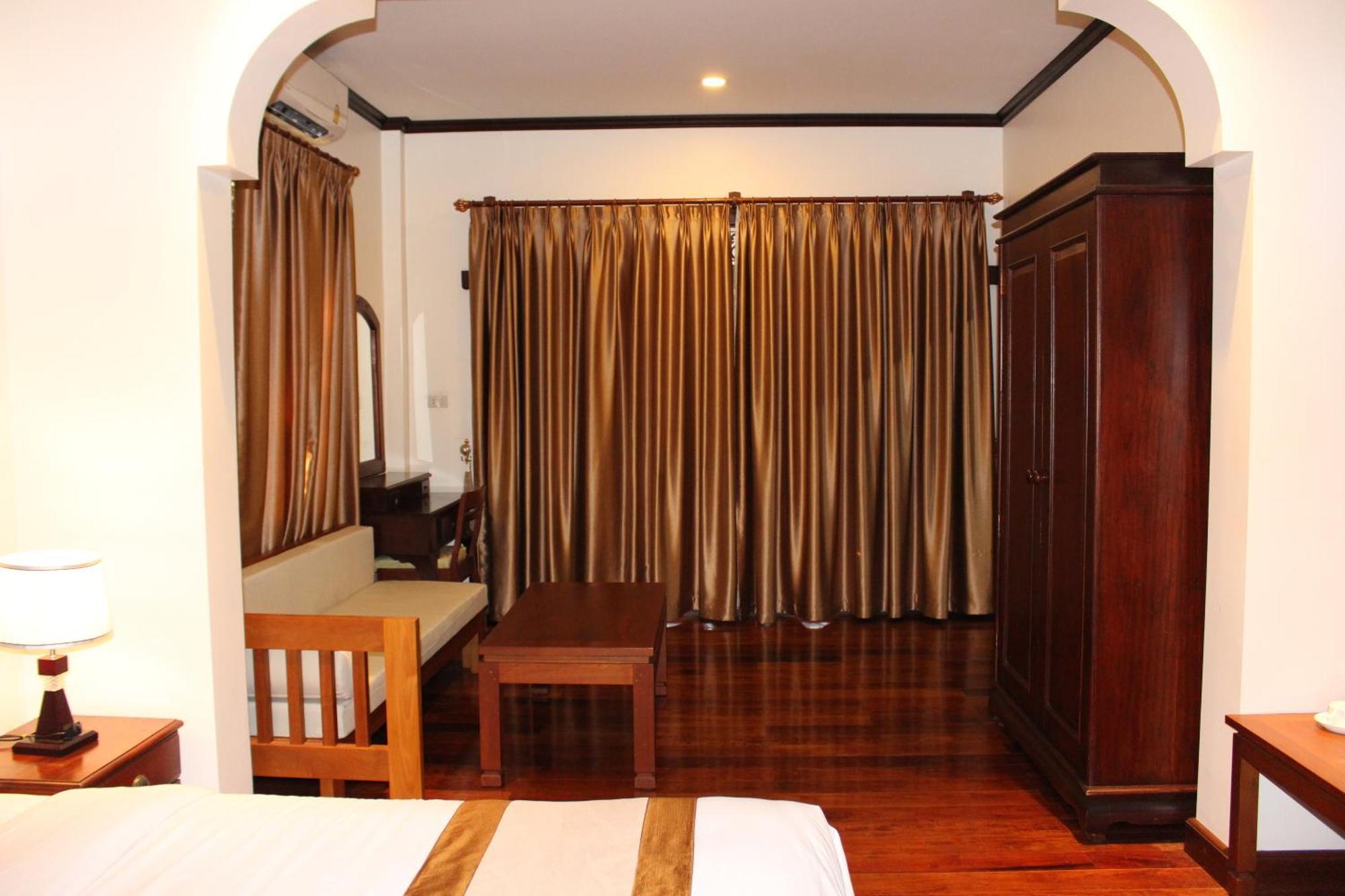 Lux Hotel Luang Prabang Exterior photo